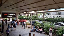 Lucky Plaza (D9), Retail #498745681